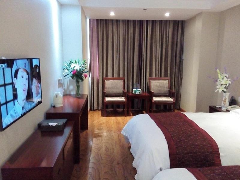 Greentree Inn Geermu Walking Street Business Hotel Golmud Экстерьер фото