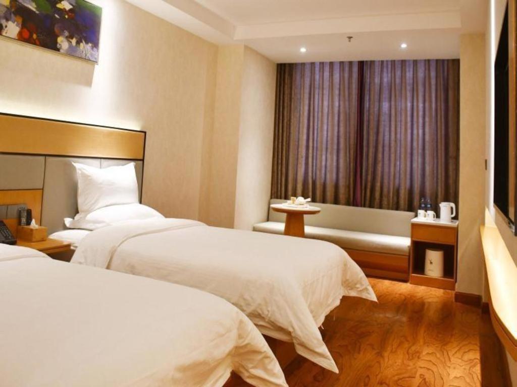 Greentree Inn Geermu Walking Street Business Hotel Golmud Экстерьер фото