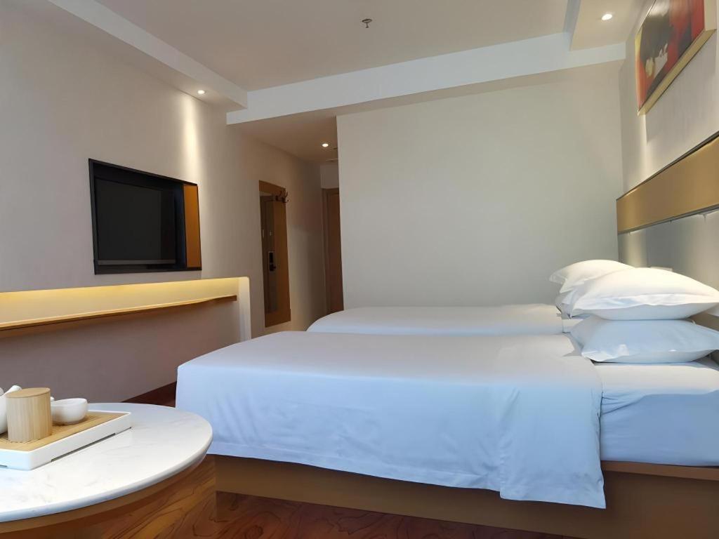 Greentree Inn Geermu Walking Street Business Hotel Golmud Экстерьер фото