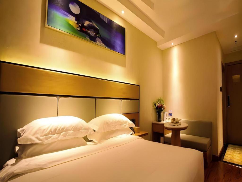 Greentree Inn Geermu Walking Street Business Hotel Golmud Экстерьер фото